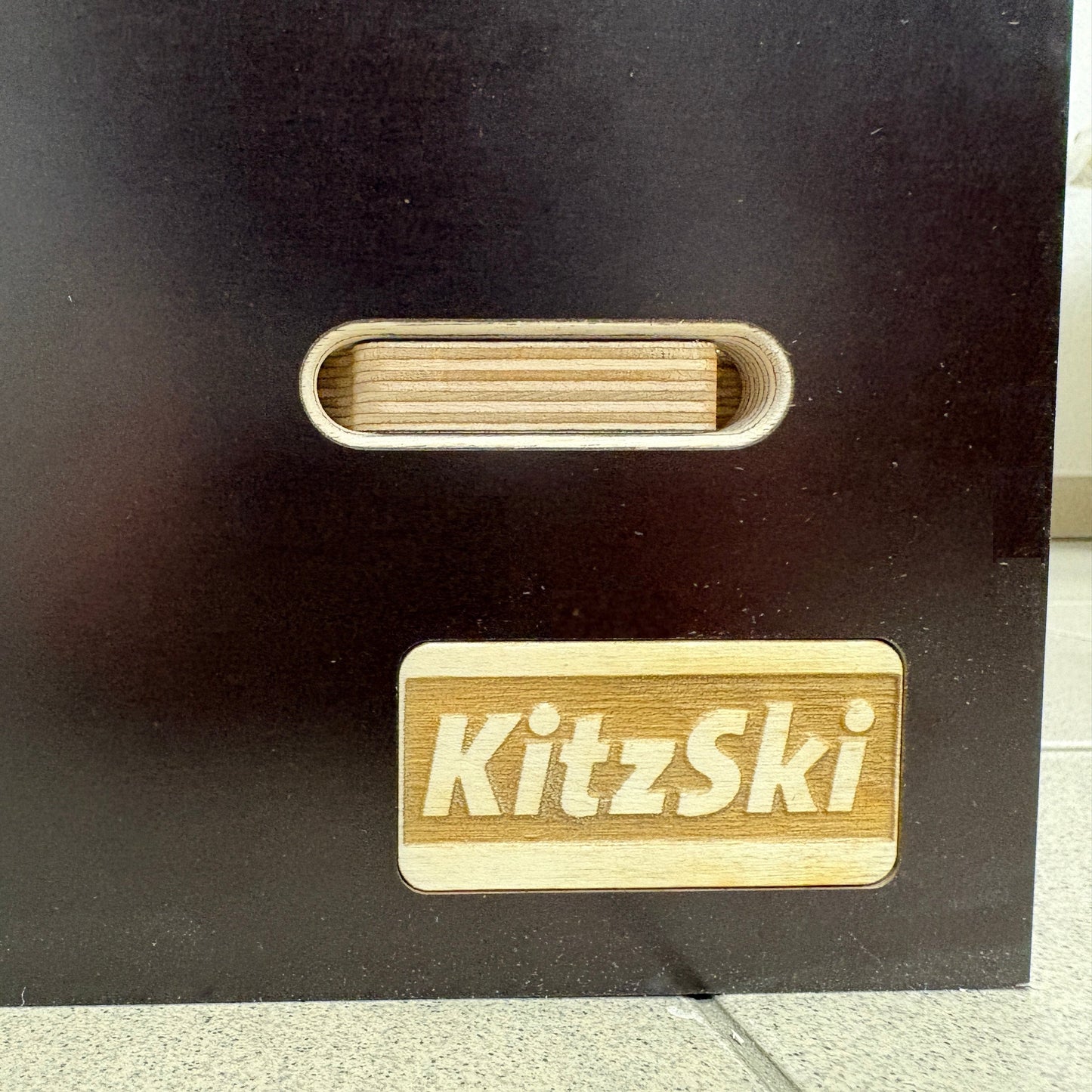 Graviranje besedila po meri