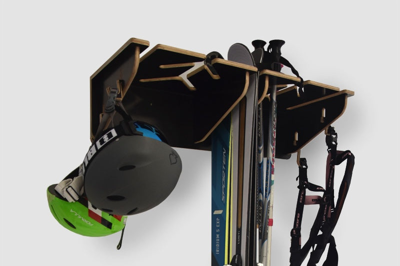 Stenski nosilec za 6 parov smuči in palice