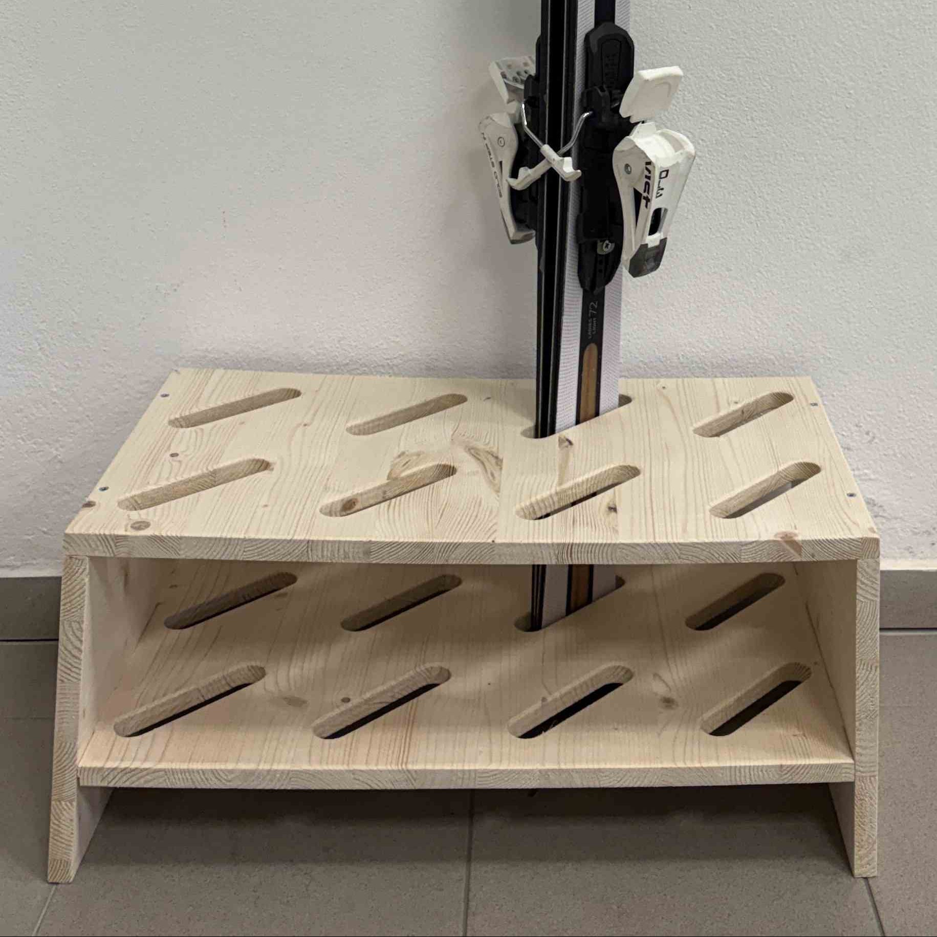 Drveni stalak za skije - 8 pari, 61 × 33 cm - Prirodna