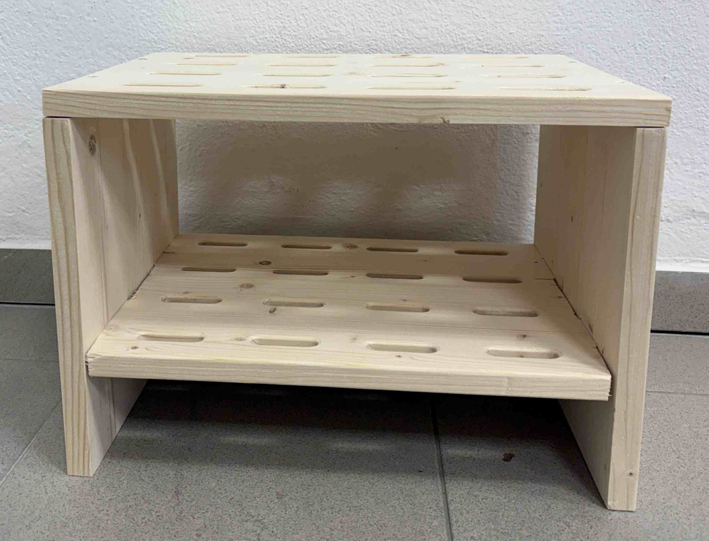 Wooden stand for 8 pairs of cross‑country skis