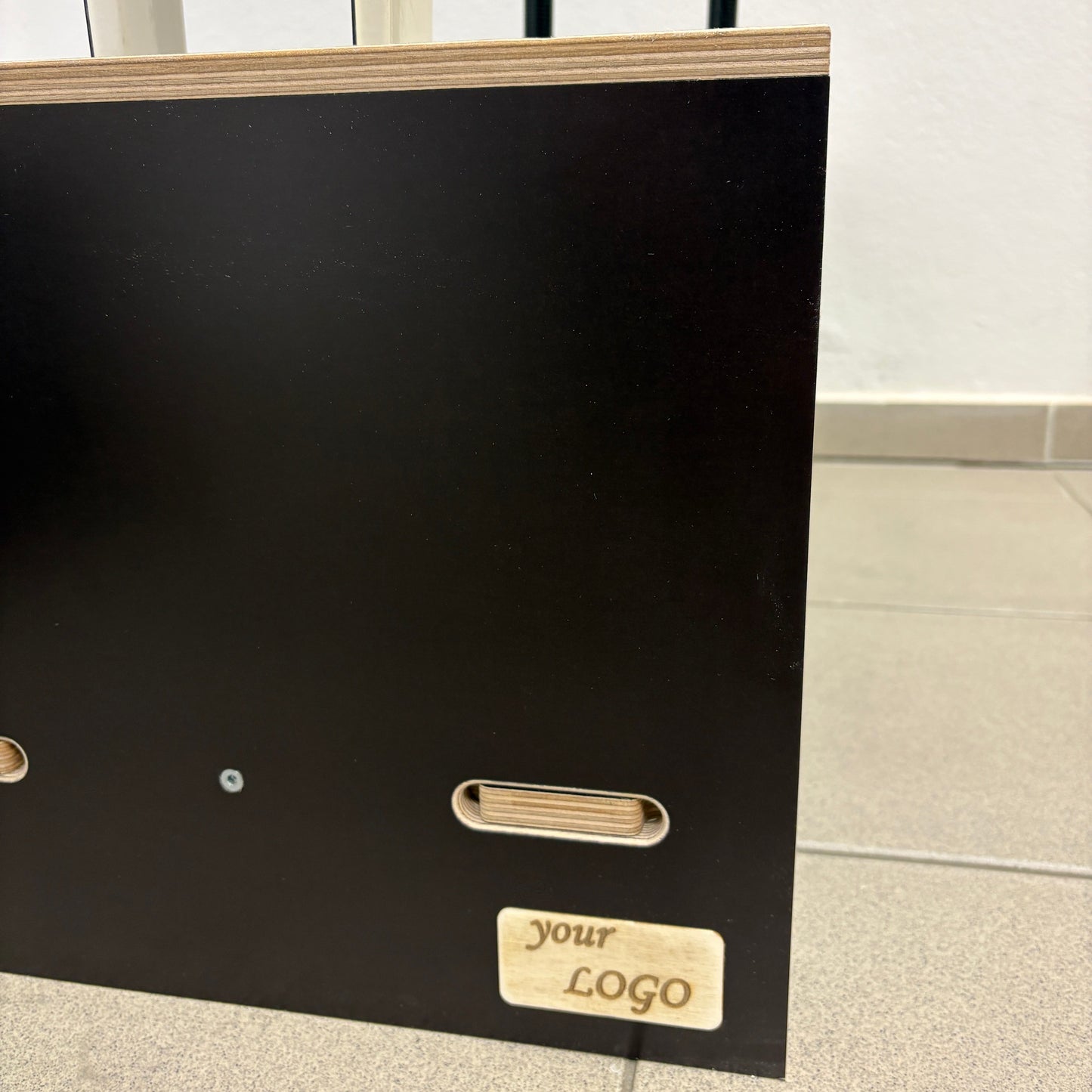 Graviranje besedila po meri