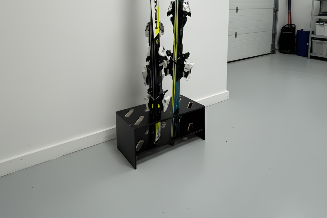 Wooden ski stand – 8 pairs, 61 × 33 cm